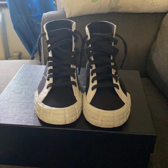 Prada sneakers - Picture 3 of 5